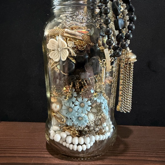 Vintage Jewelry Mystery Jar With Tassel Necklace - Picture 7 of 9